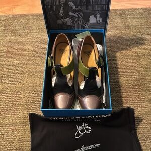 Fleuvog Charol Topo Kaiser Black - Size 9.